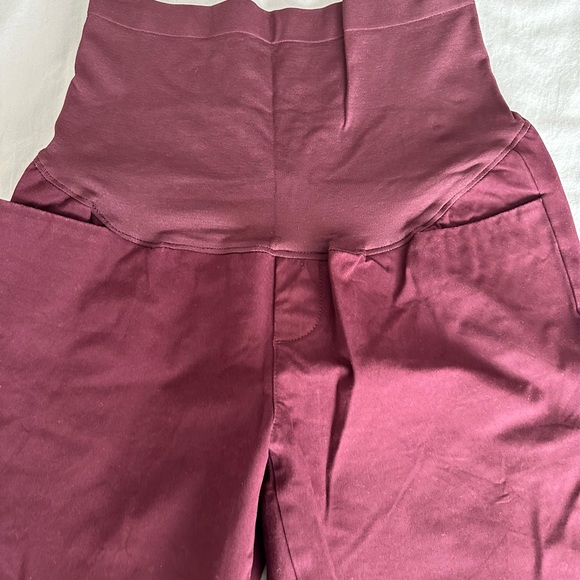 Old Navy Maternity Full Panel Pixie Ankle Pants - Raisin Arizona - Picture 10 of 11
